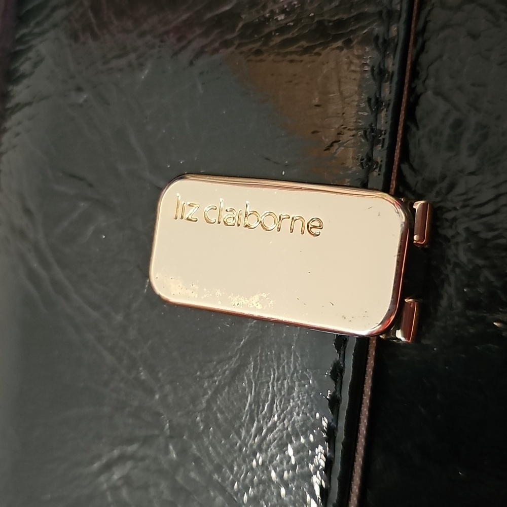 💥3/$15💥Liz Claiborne  black wallet - Picture 2 of 7